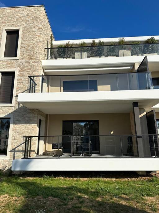 Superbe Appartement Neuf Aucalme Saint-Mandrier-sur-Mer Extérieur photo