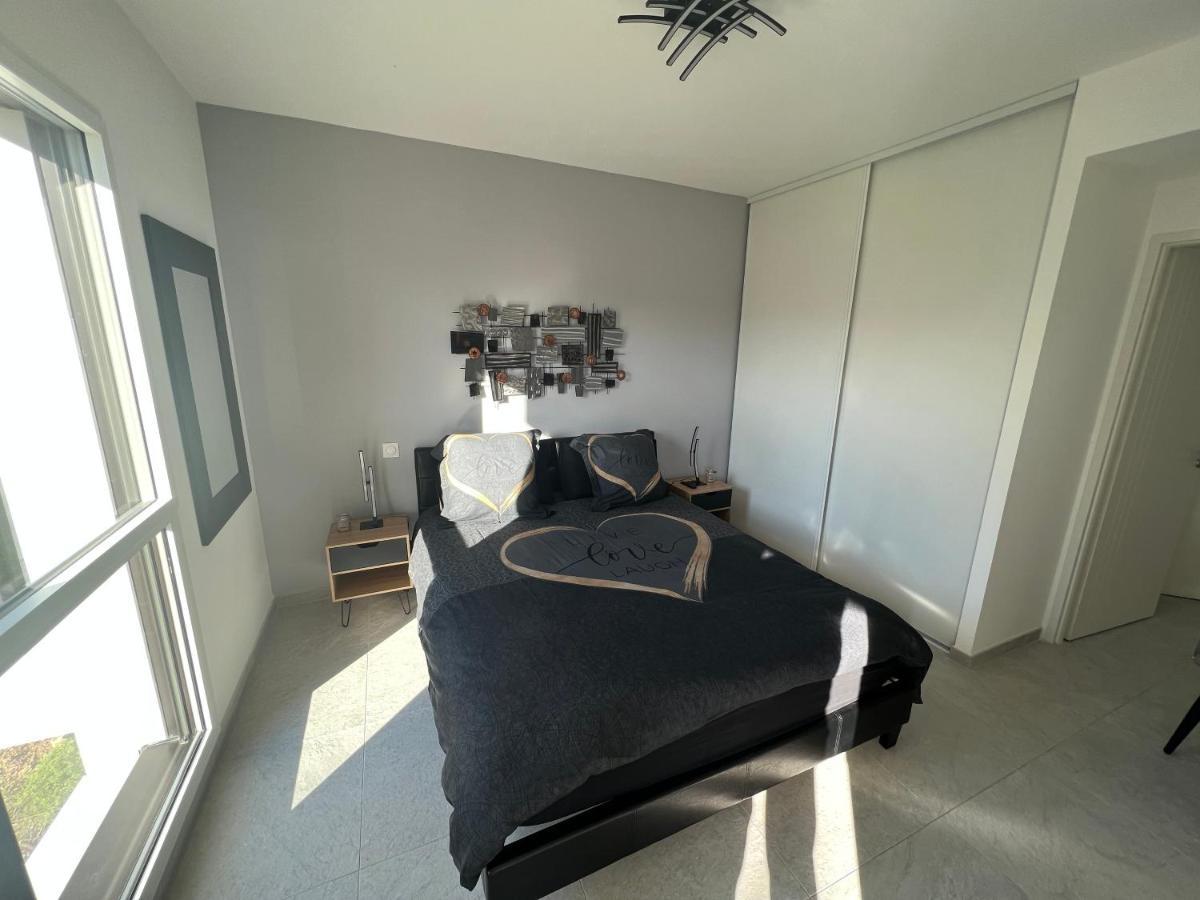 Superbe Appartement Neuf Aucalme Saint-Mandrier-sur-Mer Extérieur photo